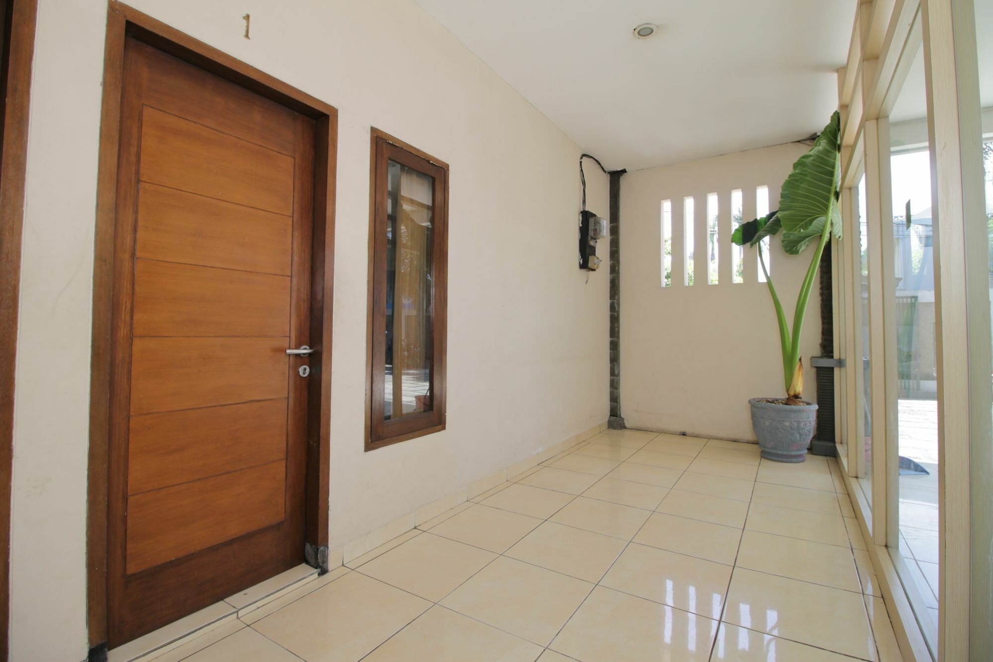 Reddoorz @ Pangeran Antasari 2 Hotel Cilandak  Exterior photo